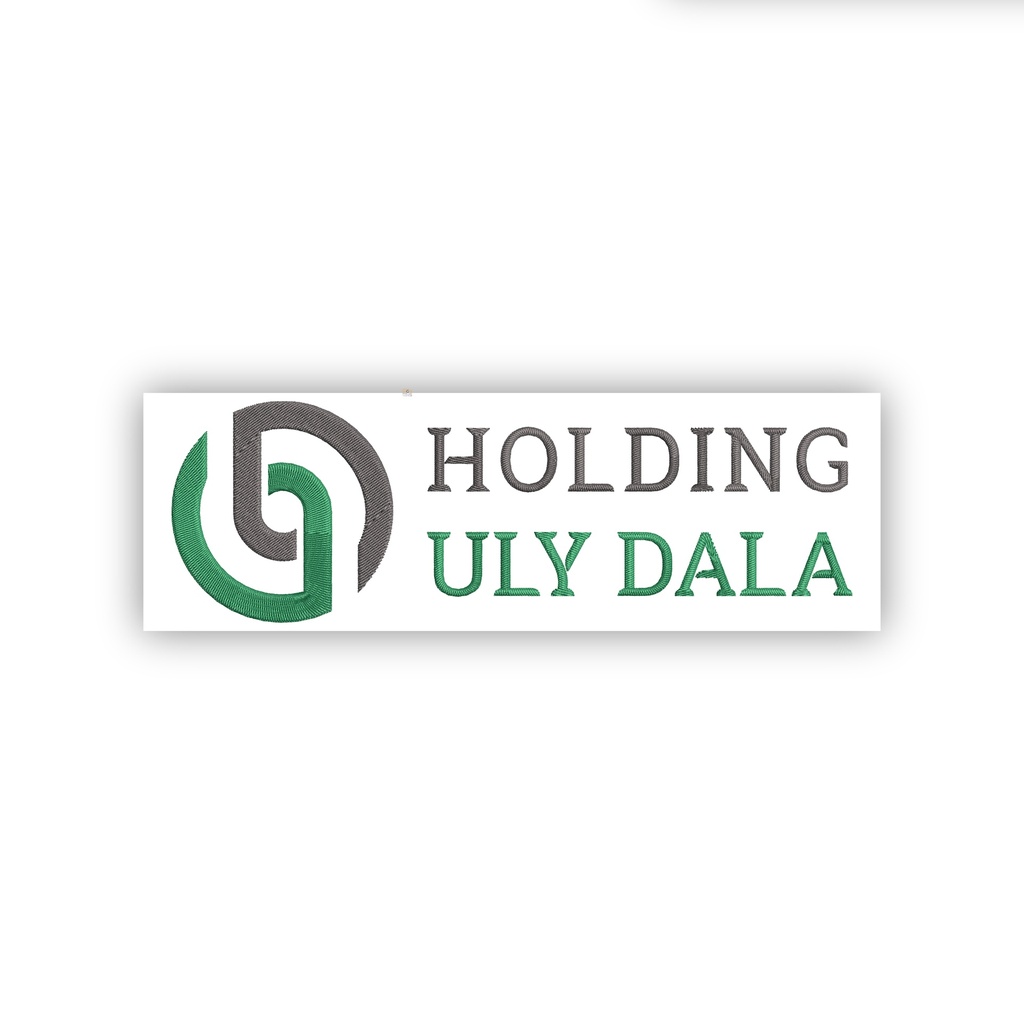 Артқы жағында Uly Dala Holding фирмалық кестелері